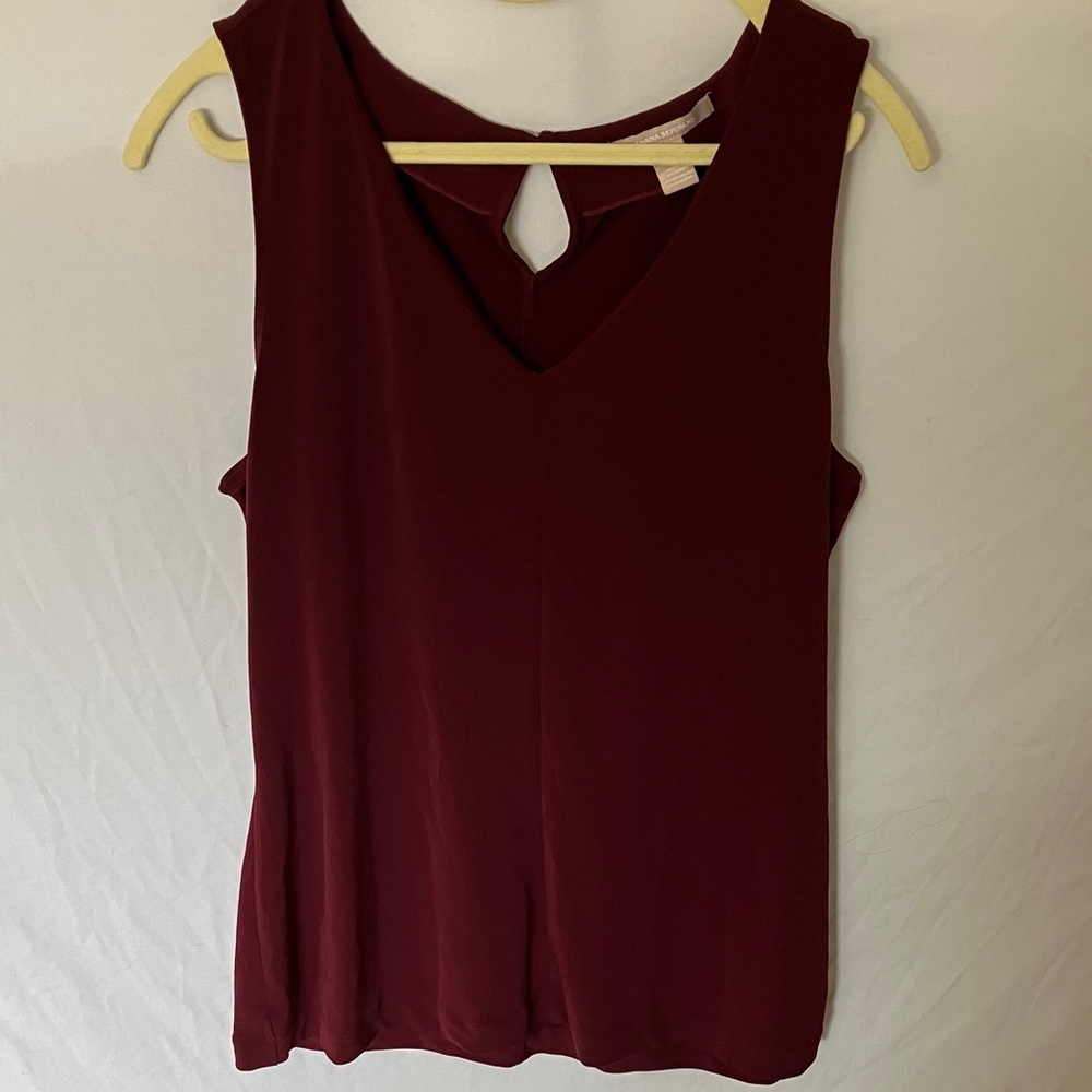 Banana Republic: Maroon Tank Top- M
